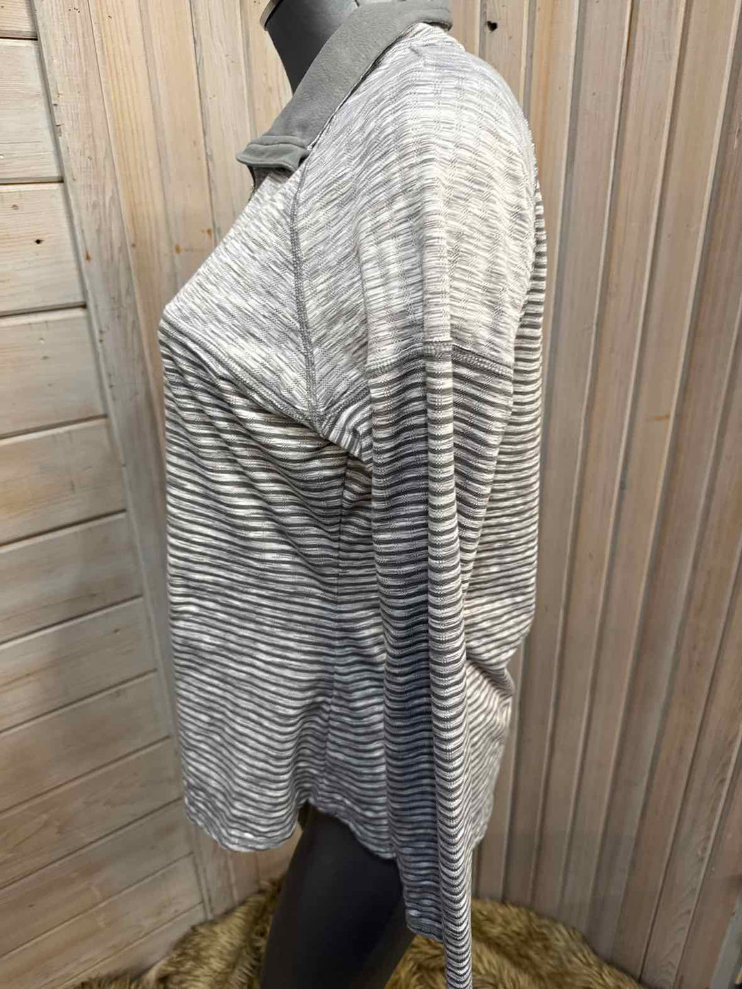 L - Avia Long Sleeve