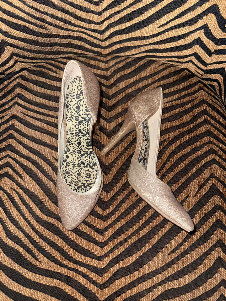 8.5 - Juicy Couture Heals