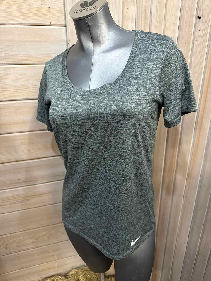 S - Nike T-Shirt