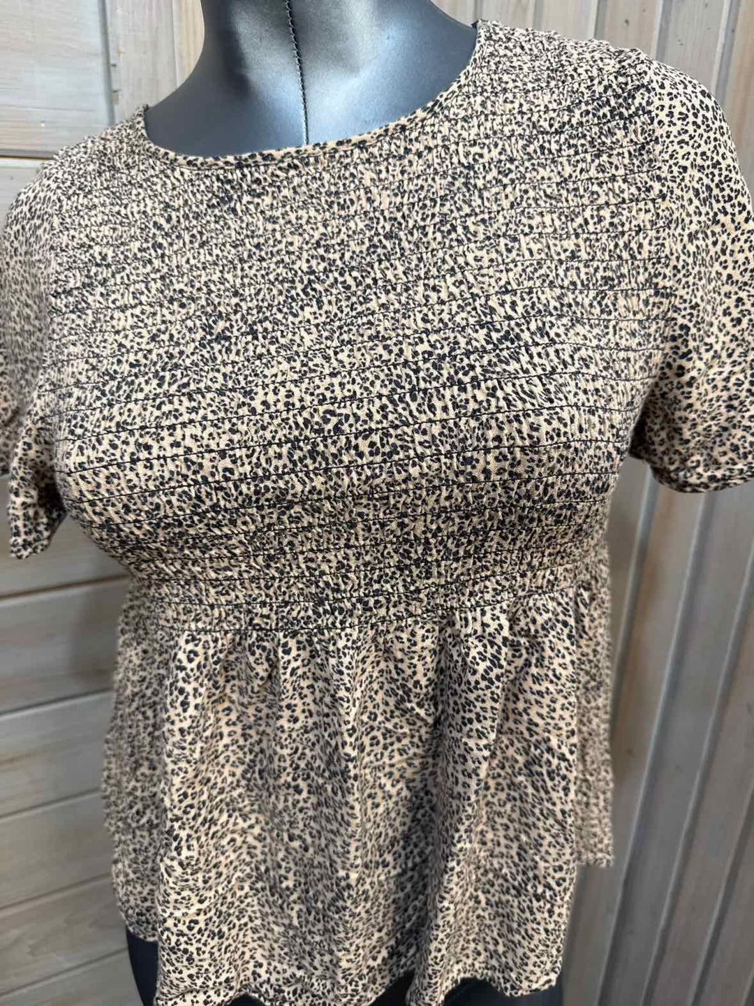 L - Urban Romantics T-Shirt