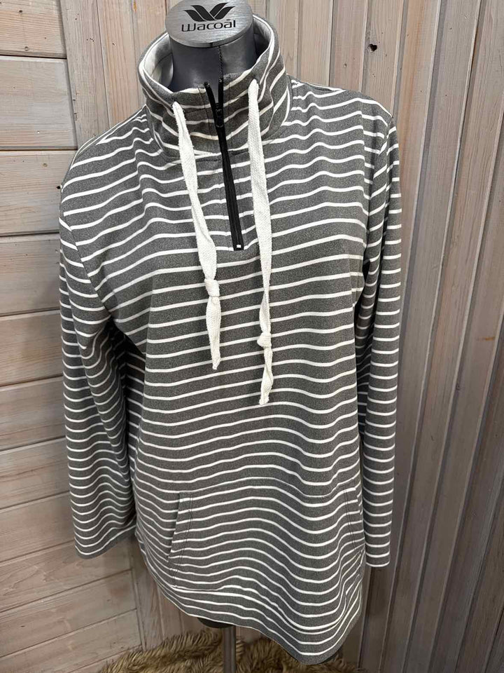 XL- Ninexis Turtleneck