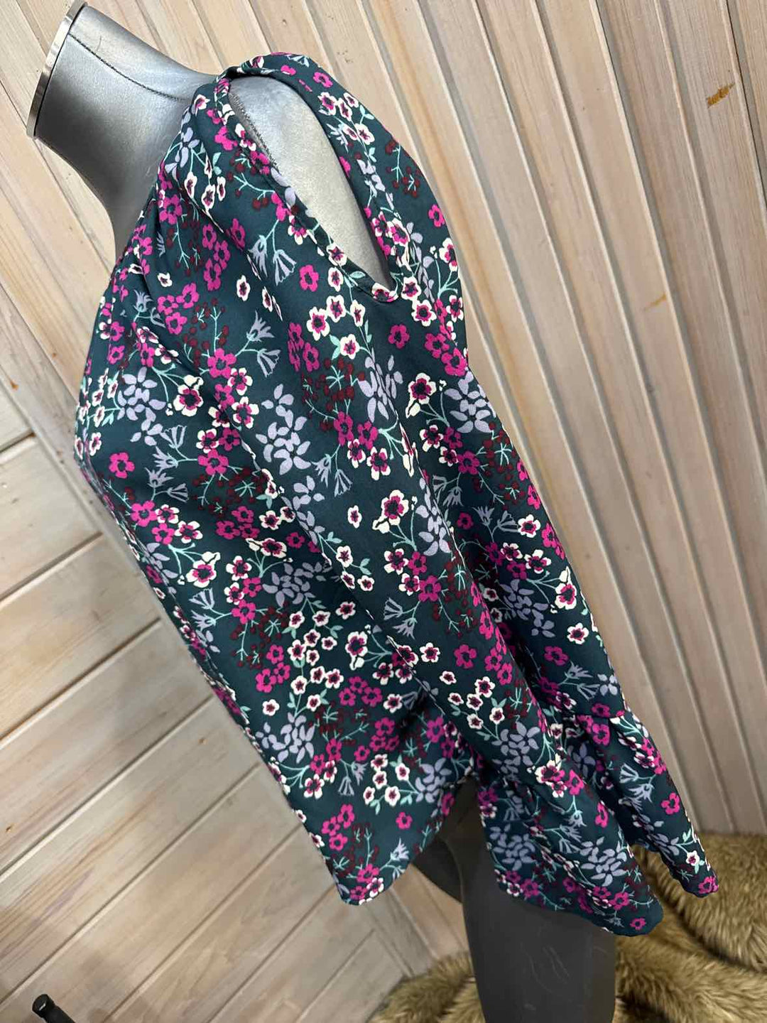S - Japna Cold Shoulder