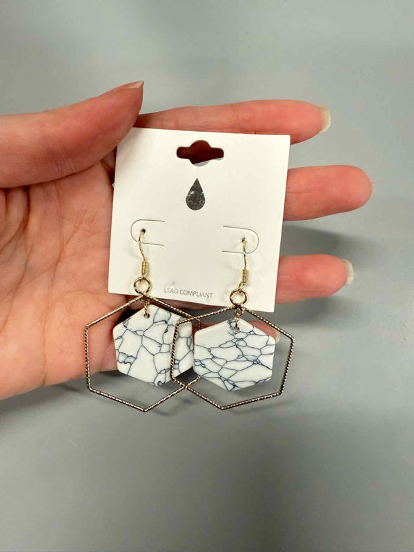 Jewelry - Its Sense Earrings