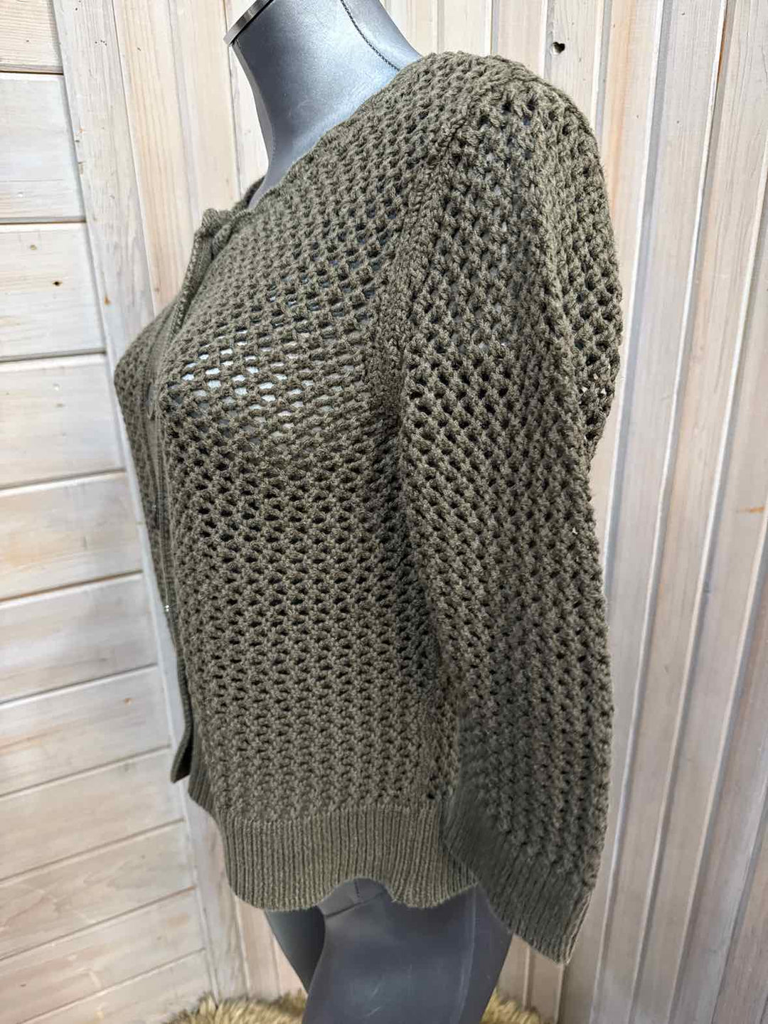 L - Eddie Bauer Cardigan