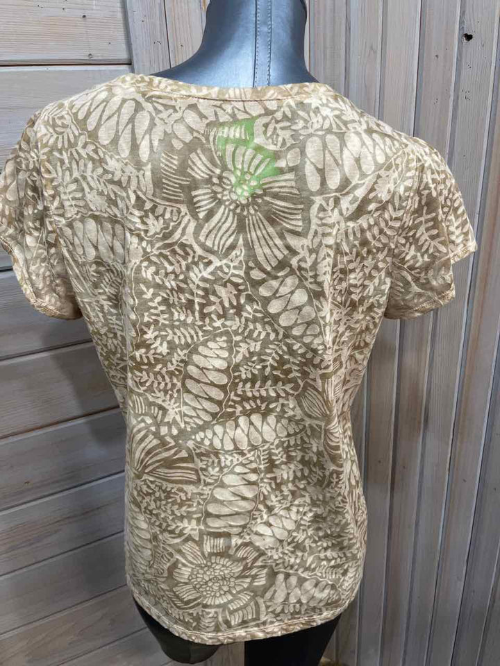 L - Realtivity T-Shirt