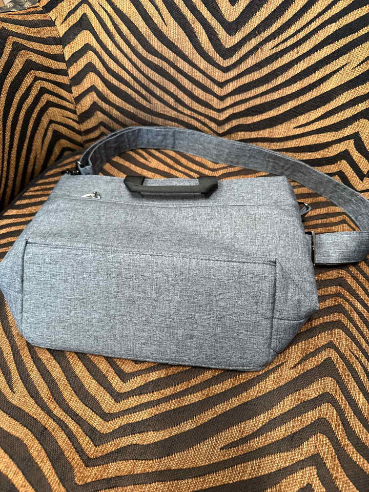 Purse - lug Crossbody