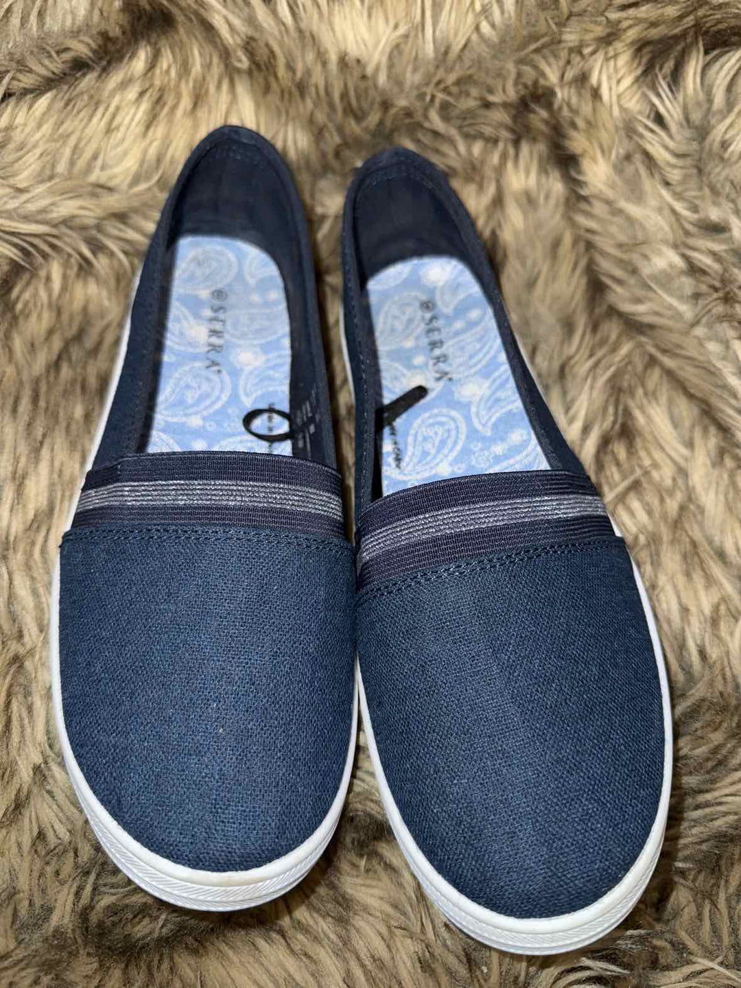 8 - Serra Slip-on