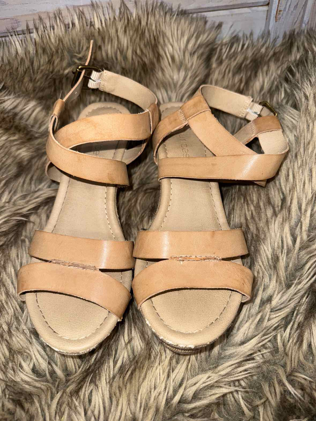8 - Maurices Sandals