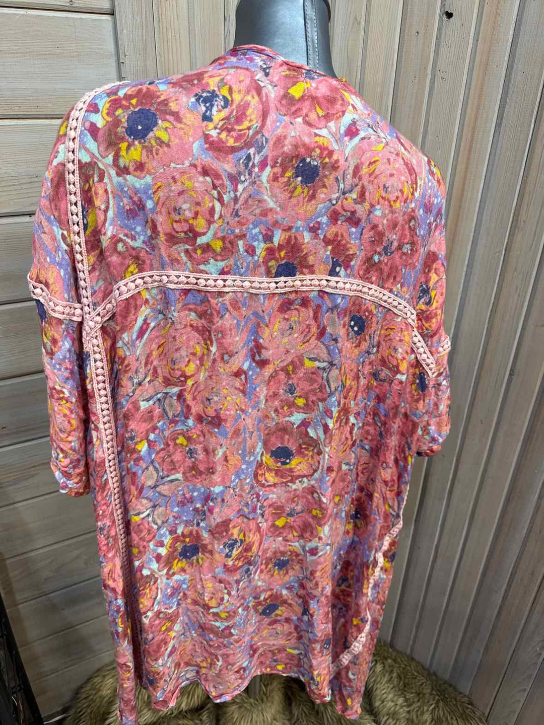 S - Elizabeth Gillett Kimono
