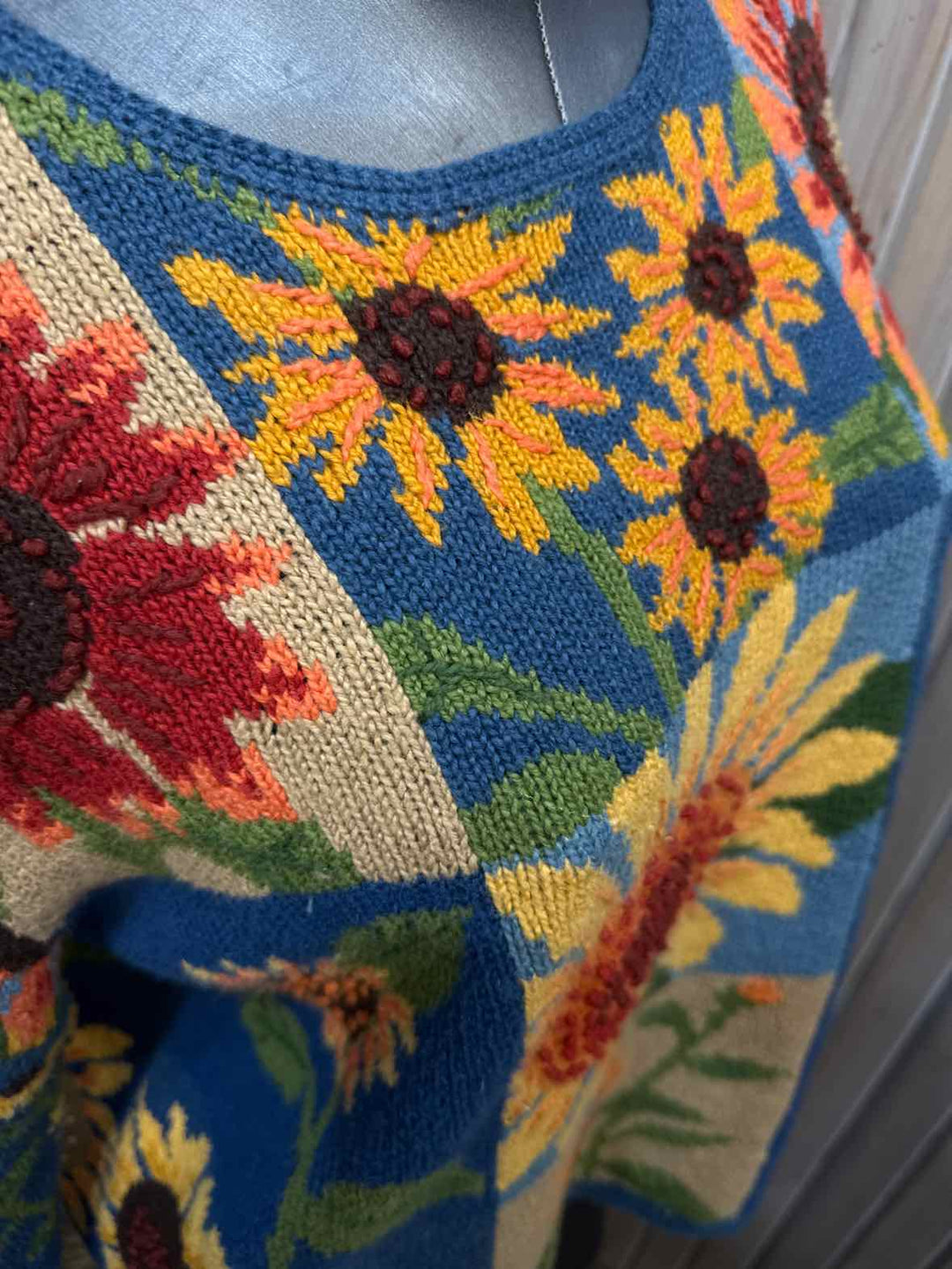 L - Northern Isles Sweater