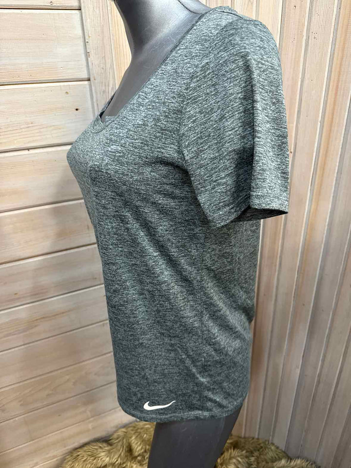 S - Nike T-Shirt