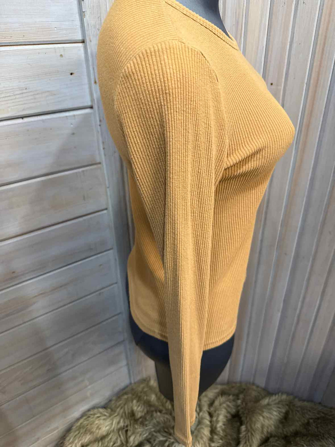 M - Old Navy Long Sleeve