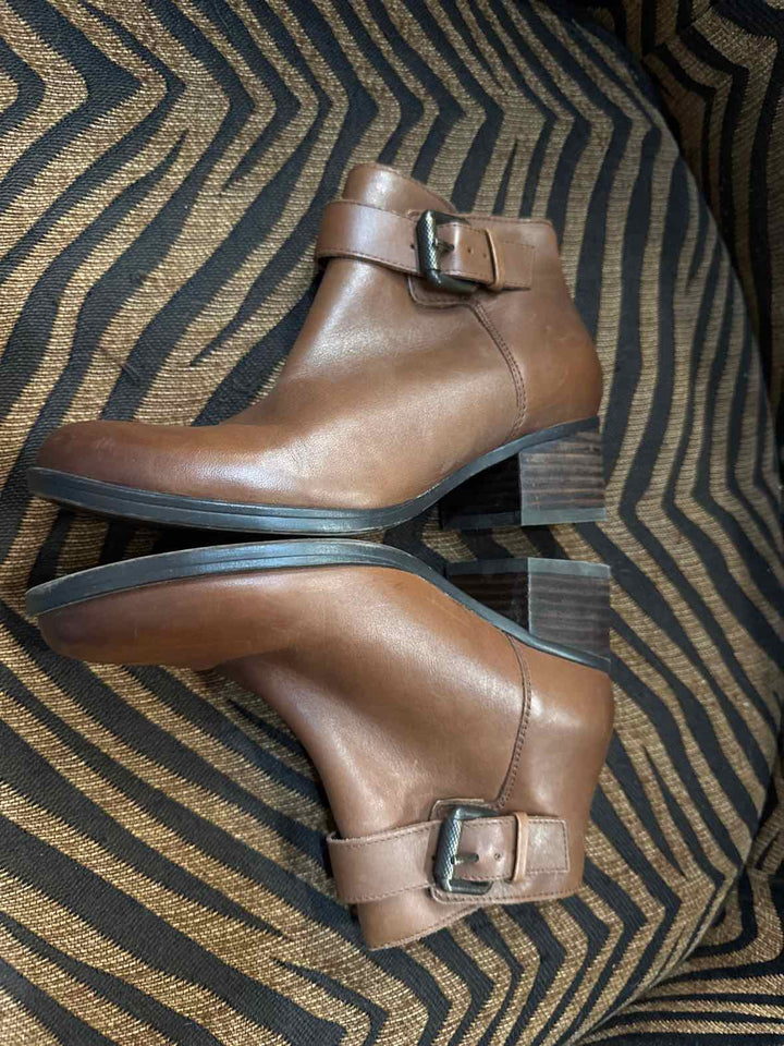 4.5M - Naturalizer Boots