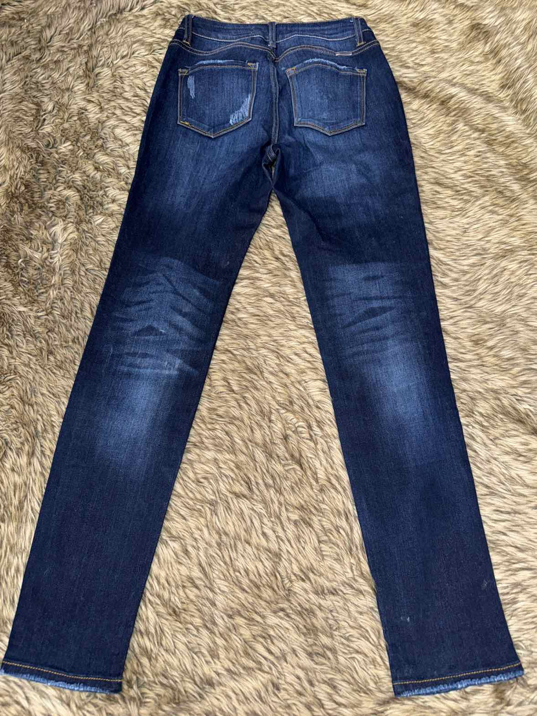 27 - Kancan Jeans