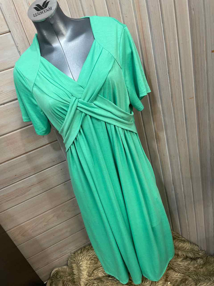 XL - Unknown Dress