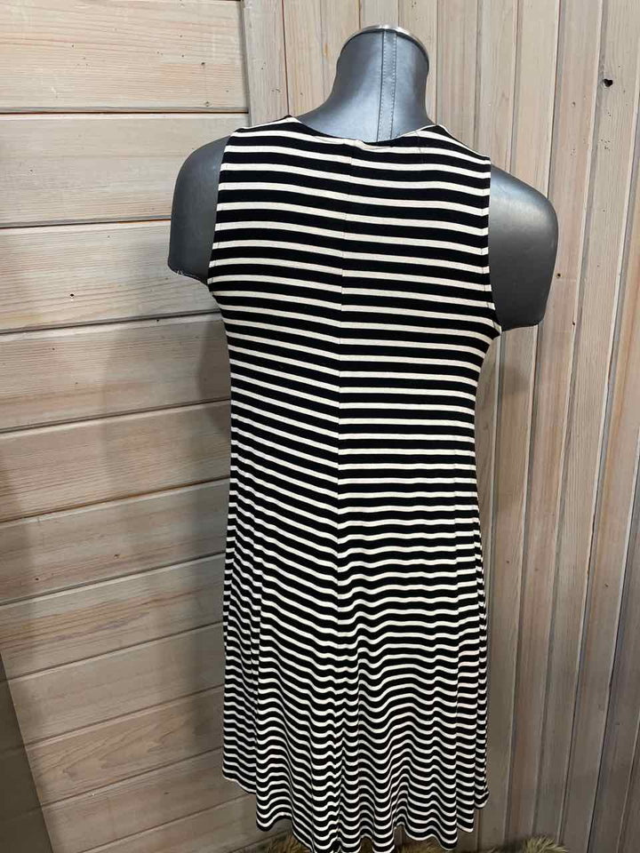XS - Old Navy Dress