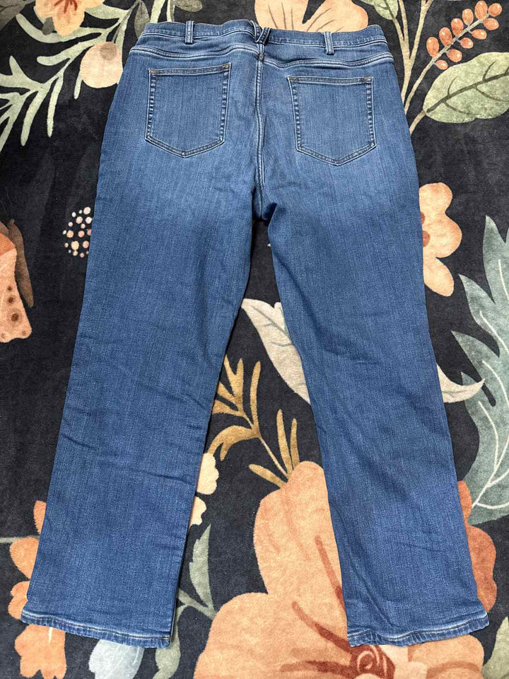 16/29 - Duluth Trading Co. Jeans