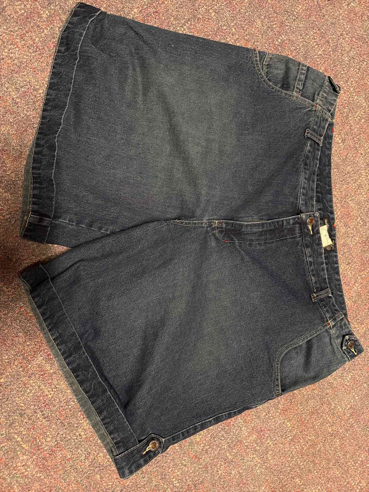 24W - North Crest Shorts