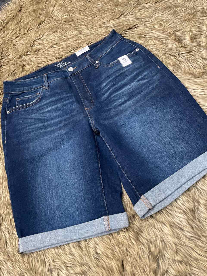 12 - Time and Tru Shorts