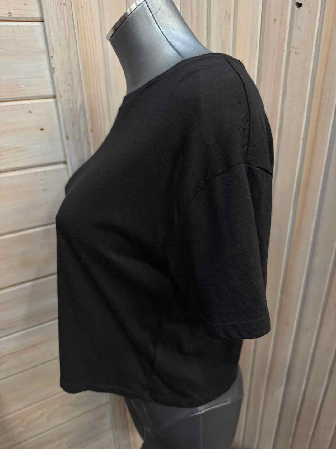 M - Old Navy Crop Top