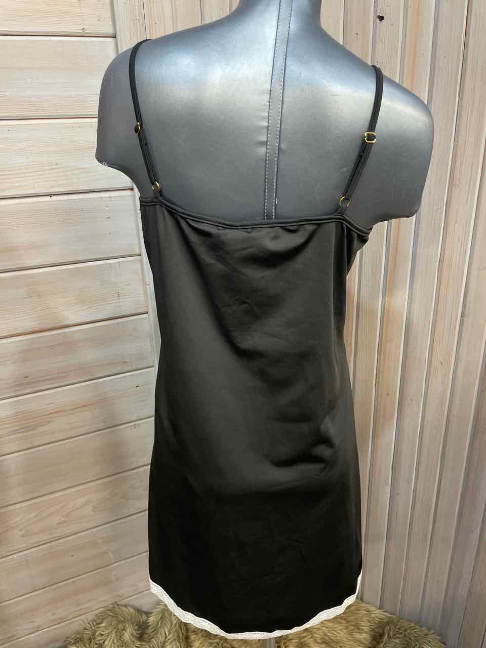 XL - Jenize Dress
