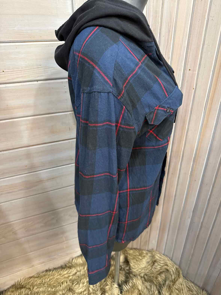 M - Caliville Button Down