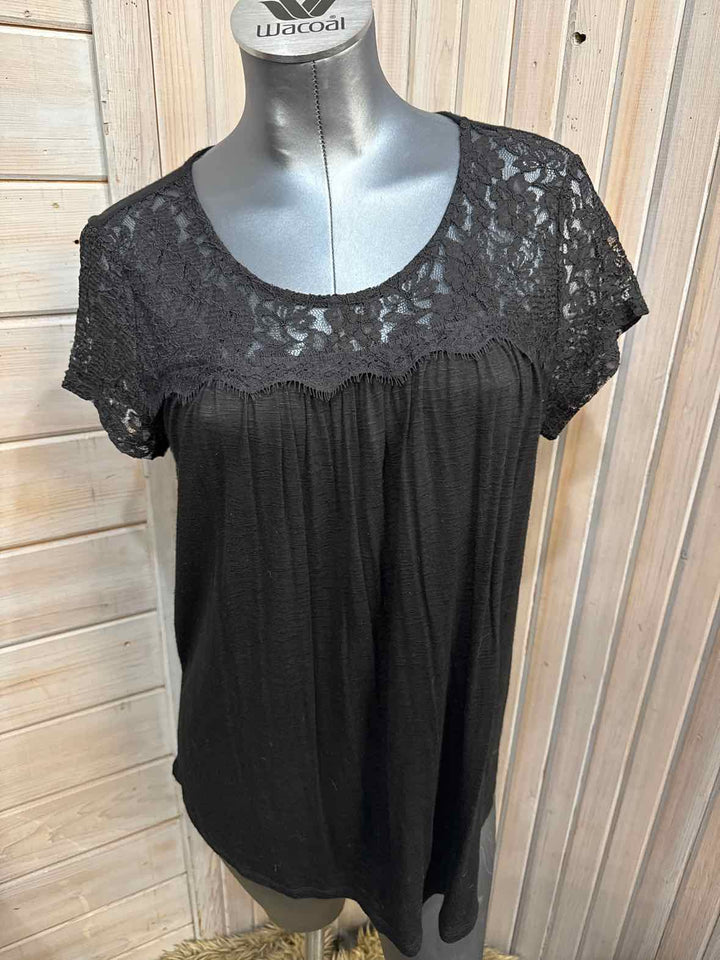 L - Maurices T-Shirt