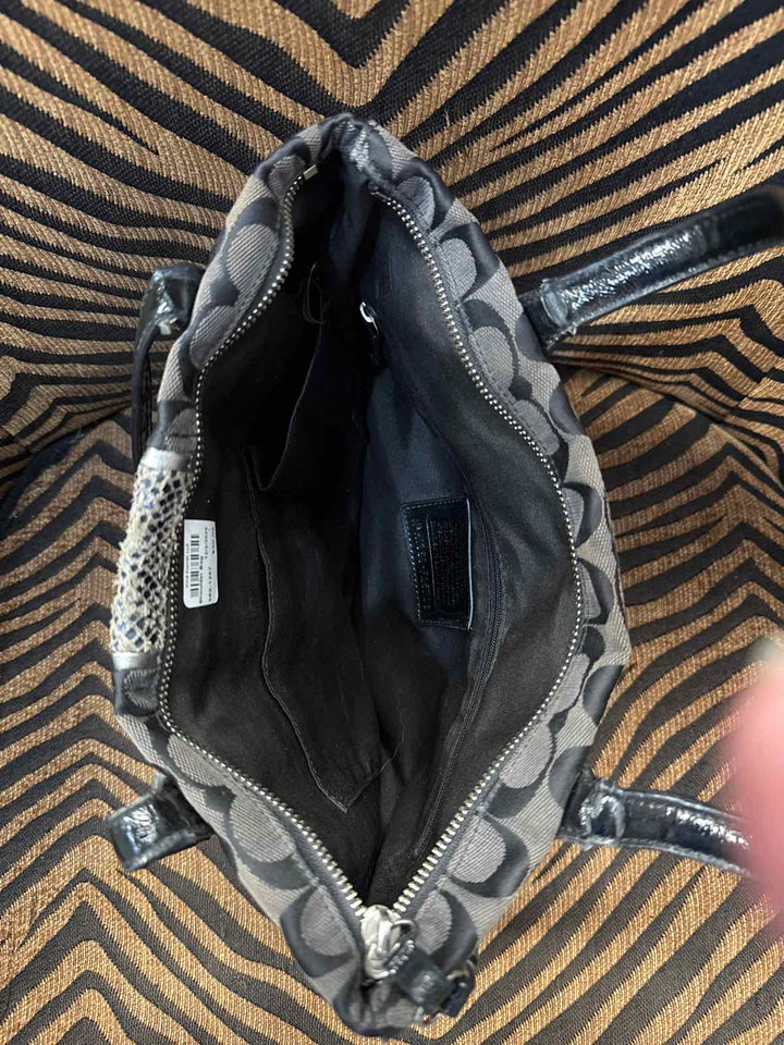 Purse - Coach Shoulder Bag