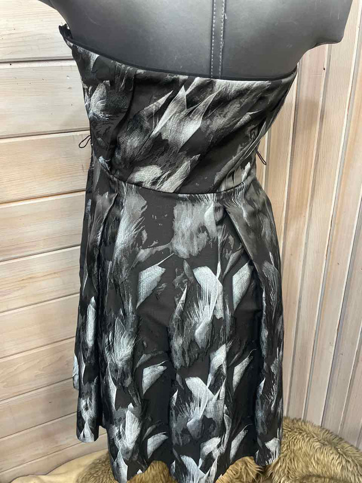 4 - WhiteHouseBlkMkt Dress