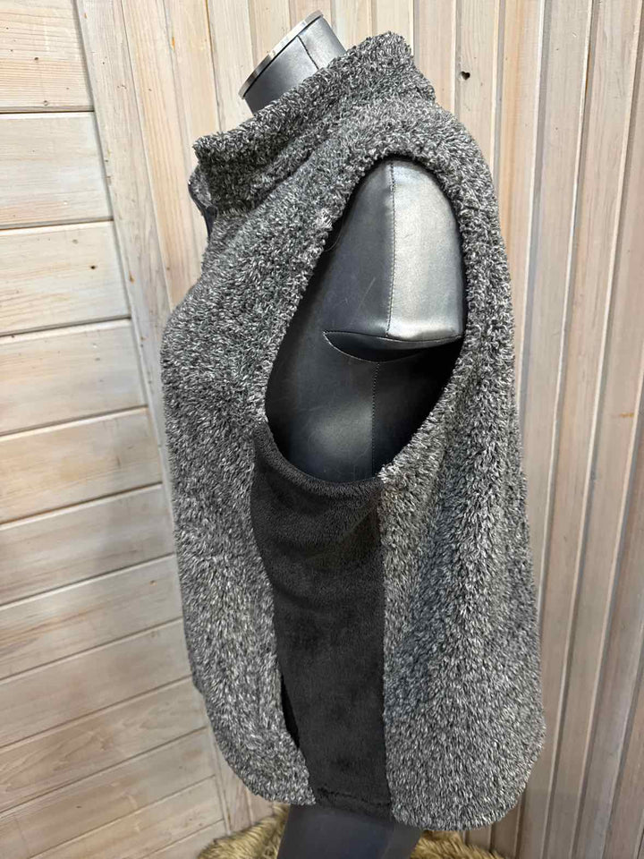 L - Plush Vest