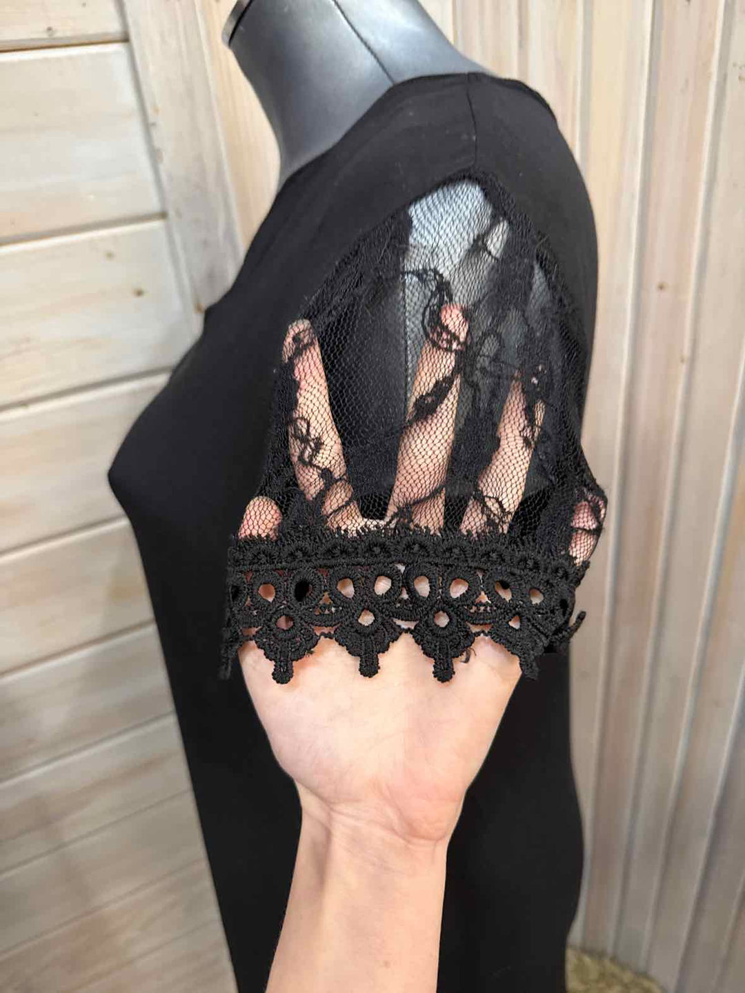 M - Unknown Dress