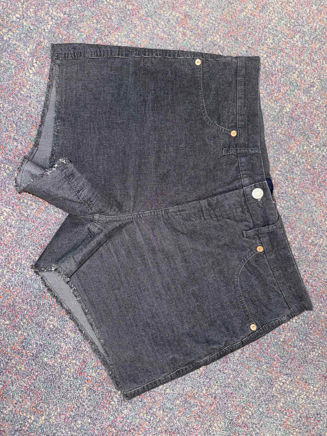 12 - Gap Shorts