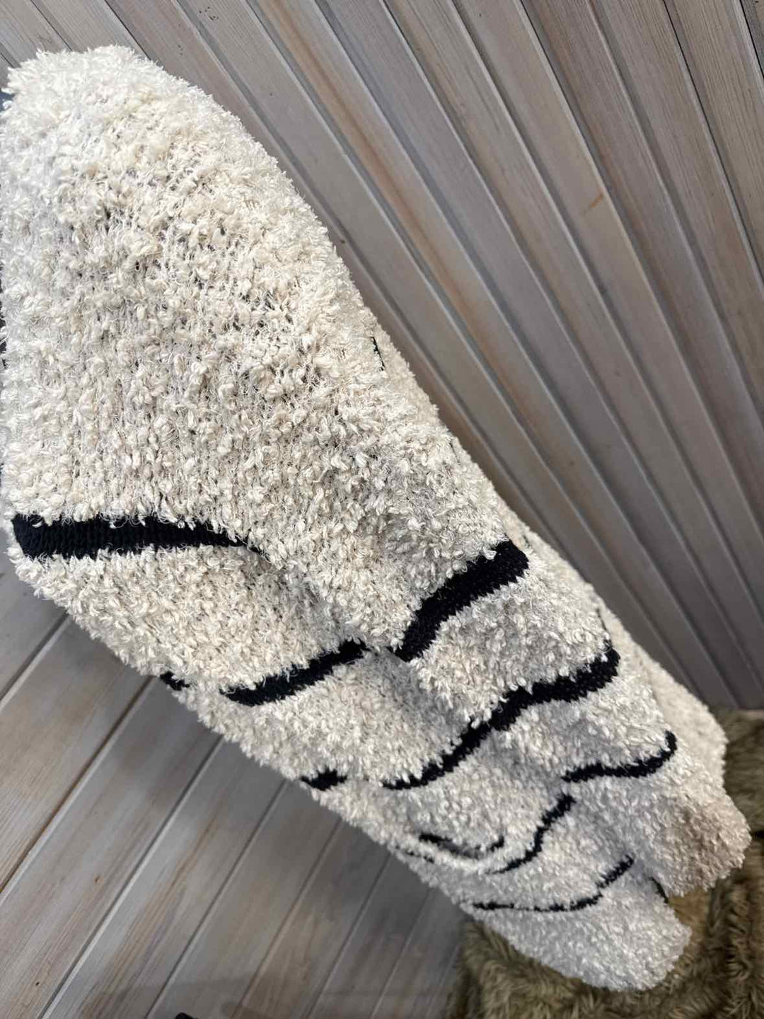 XS - London Kaye Cardigan