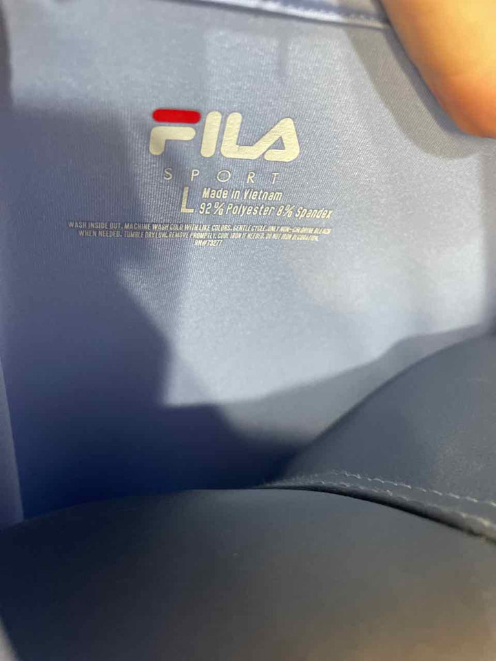 L - Fila T-Shirt