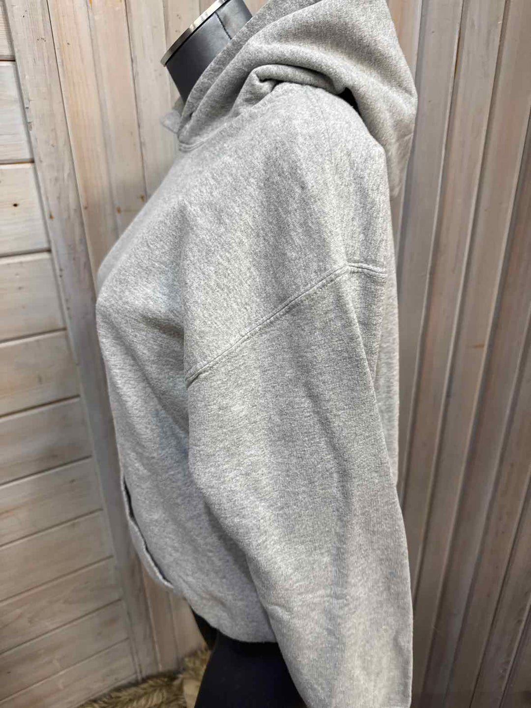 M - Gildan Hoodie