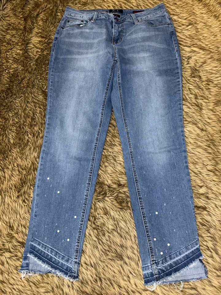 12 - Earl Jean Capri
