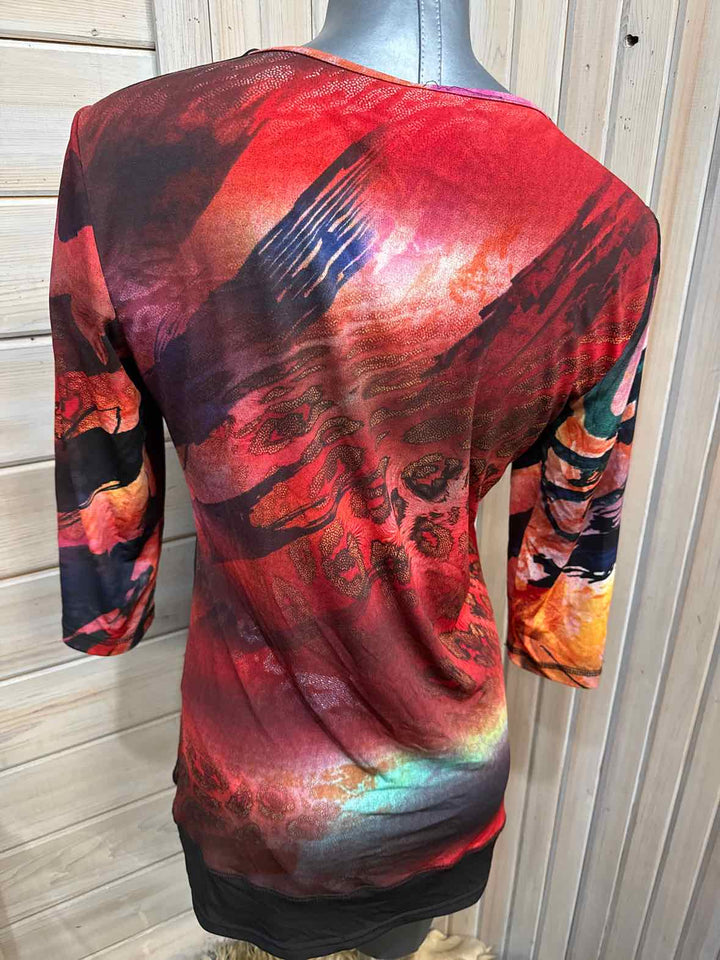 M - 3/4 Sleeve Artistic Tunic