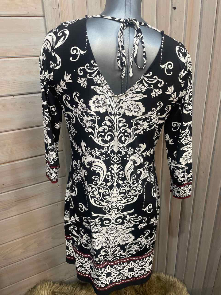 L - WhiteHouseBlkMkt Dress
