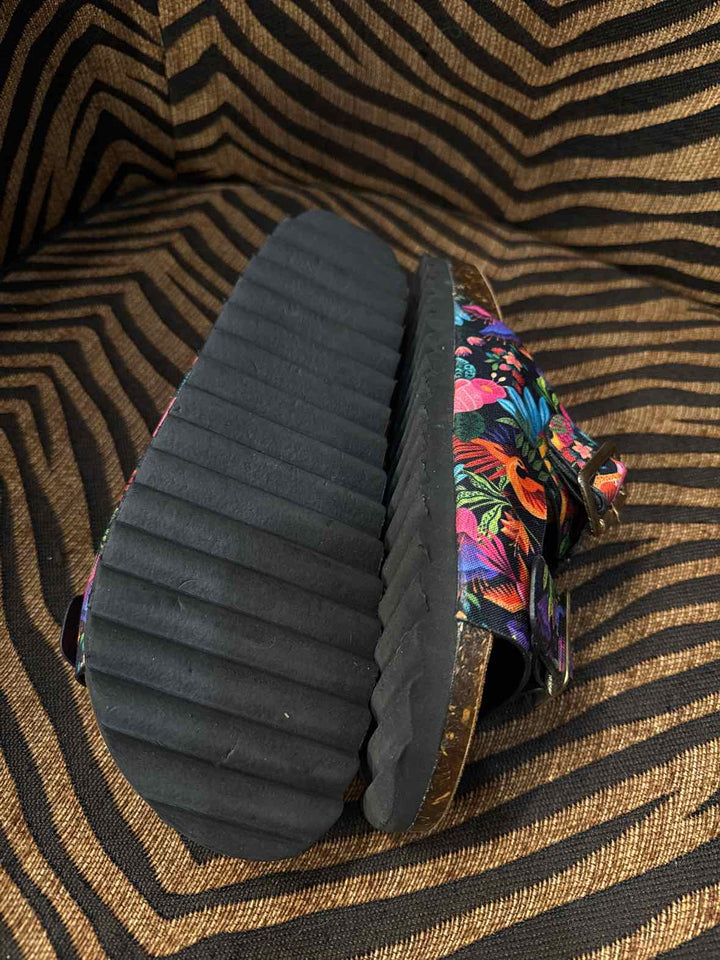 8 - inkkas Sandals