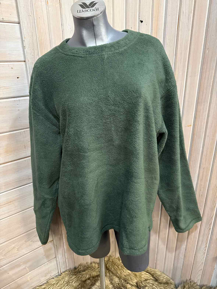 M - Basic Editions Sweater