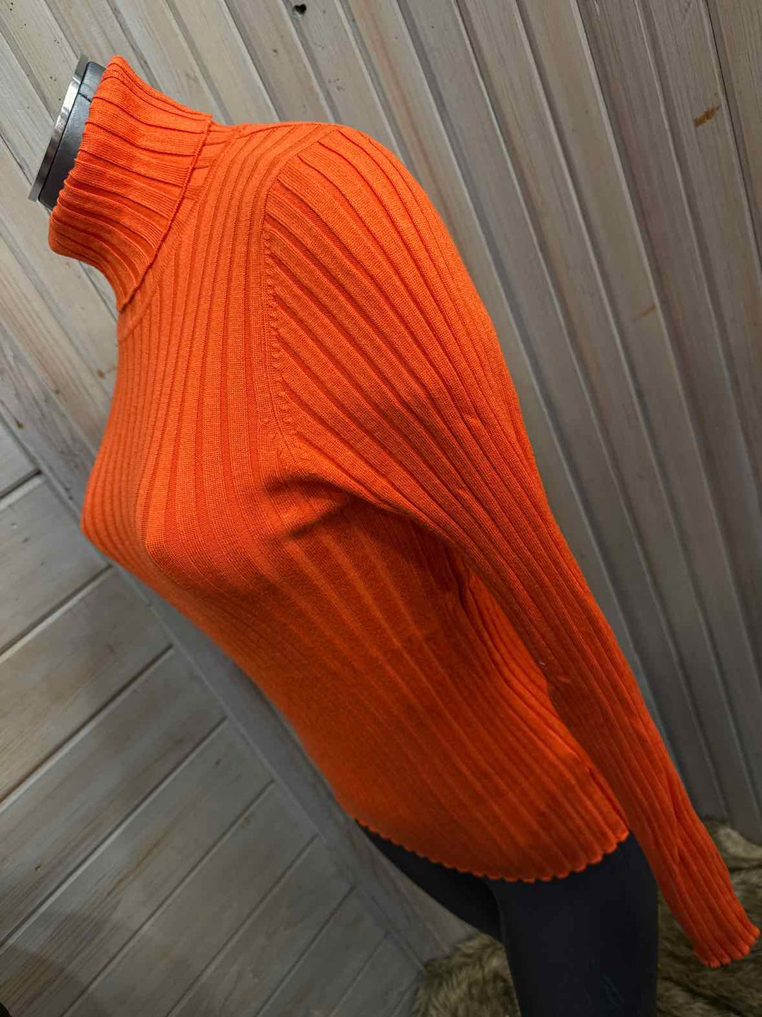 L - George Turtleneck