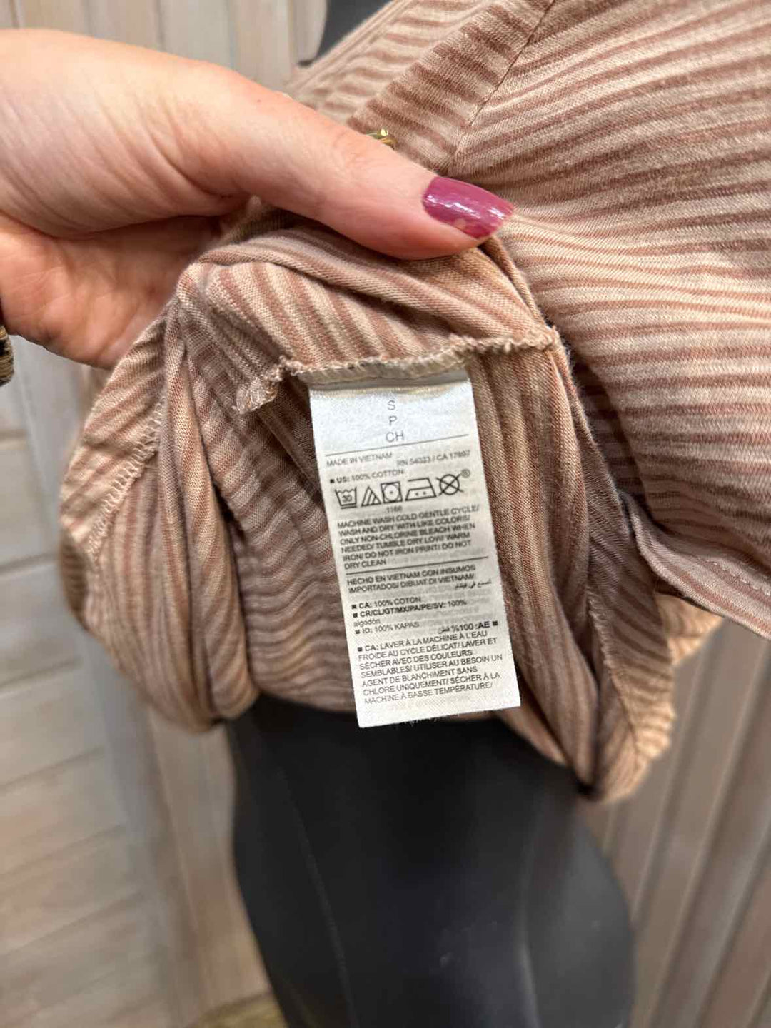 S - Old Navy T-Shirt