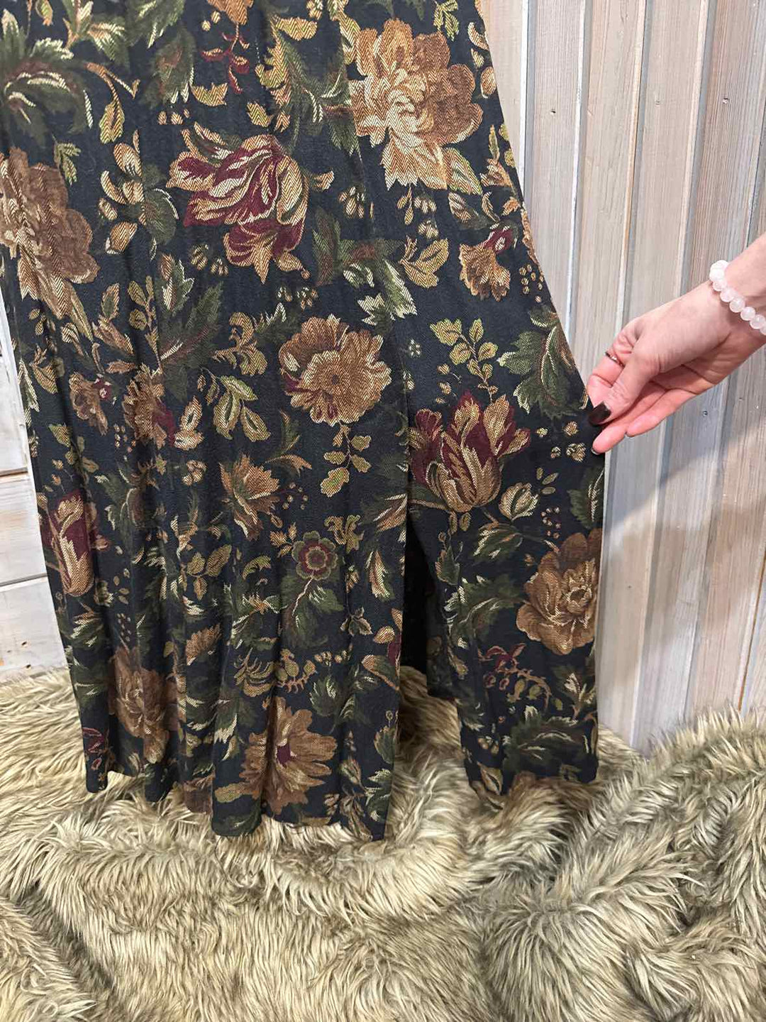 M - First Option Skirt