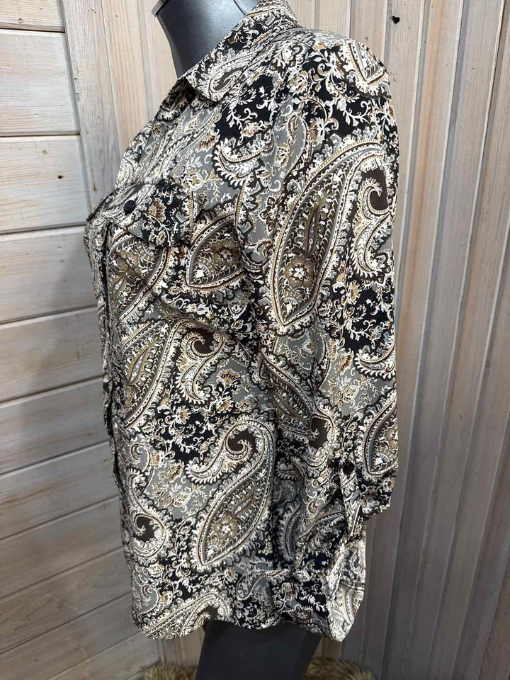 S - Studio Works Button Down