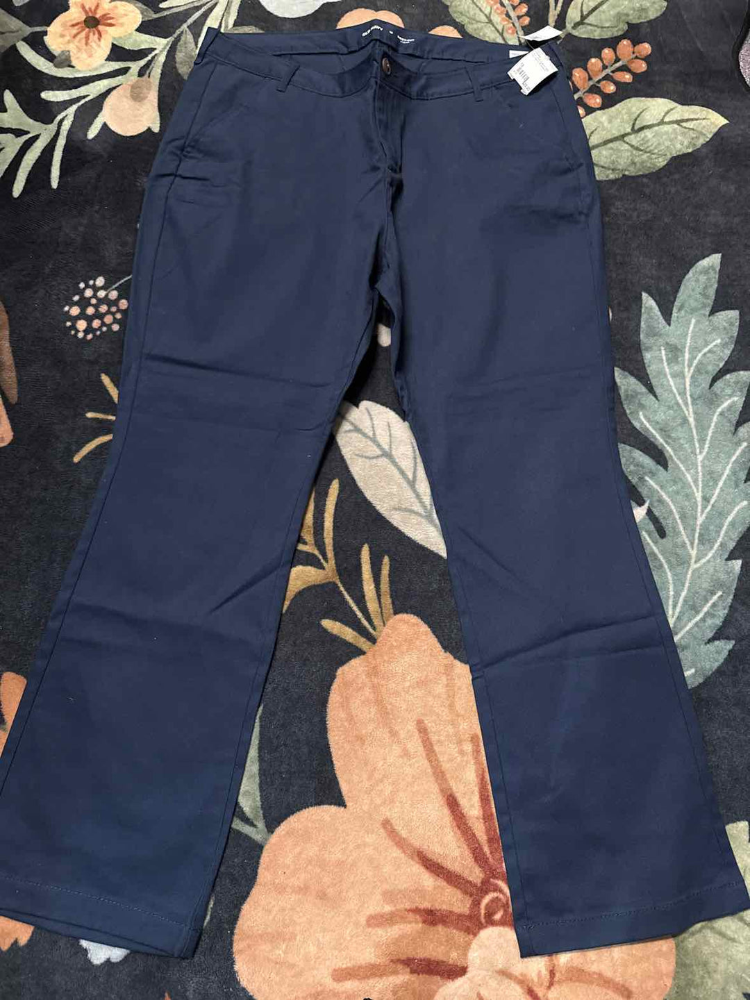 18 - Old Navy Pants