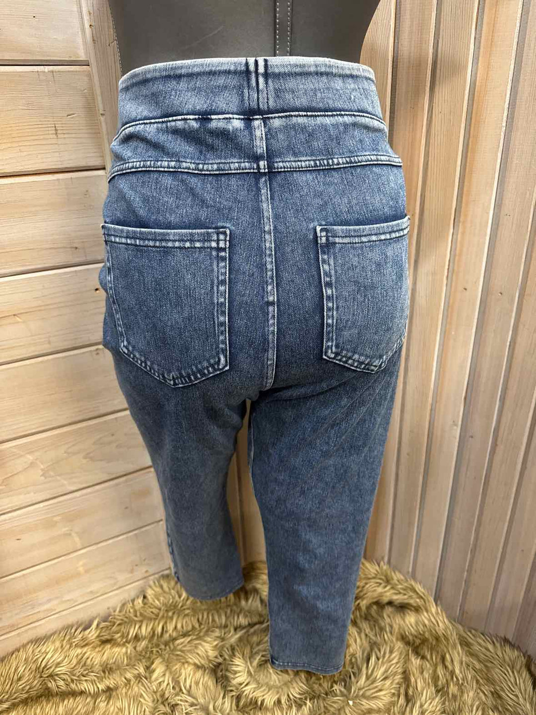 XL - HALARA Capri