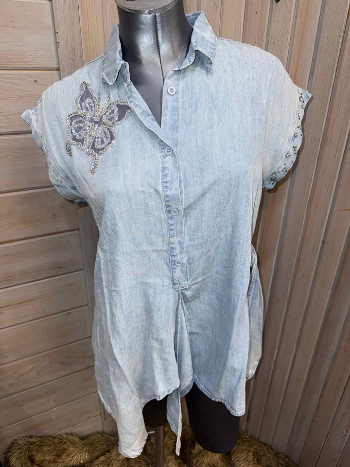 S - Pastel Blouse