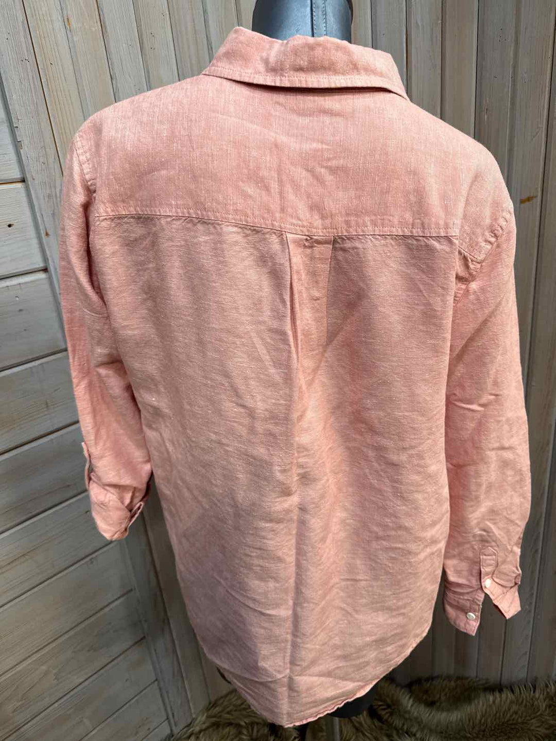 L - Liz Claiborne Button Down