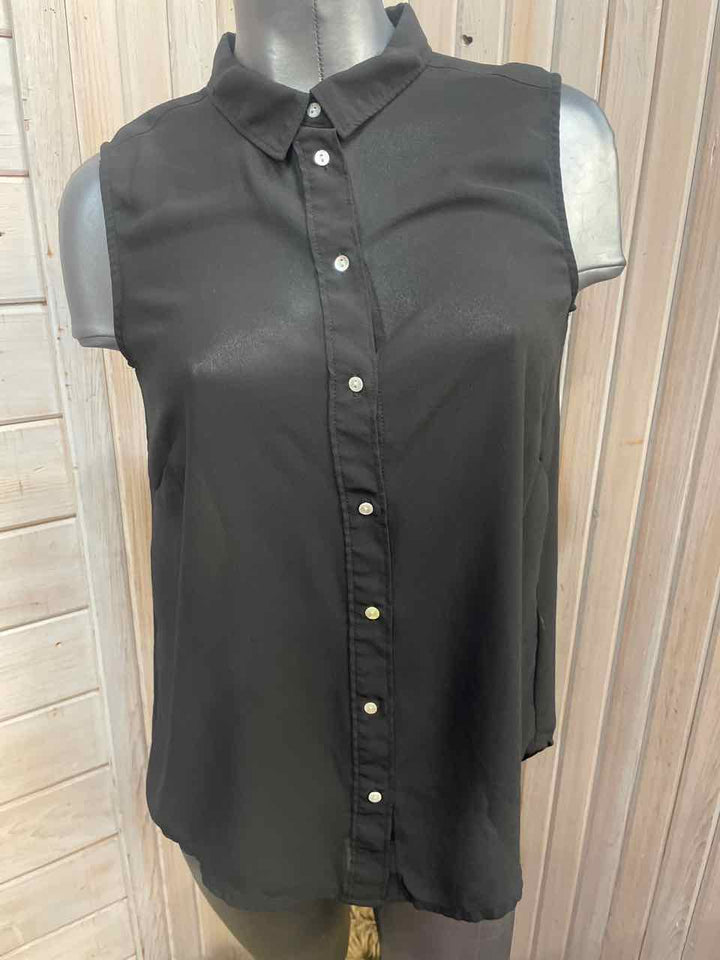 10 - H&M Sleeveless