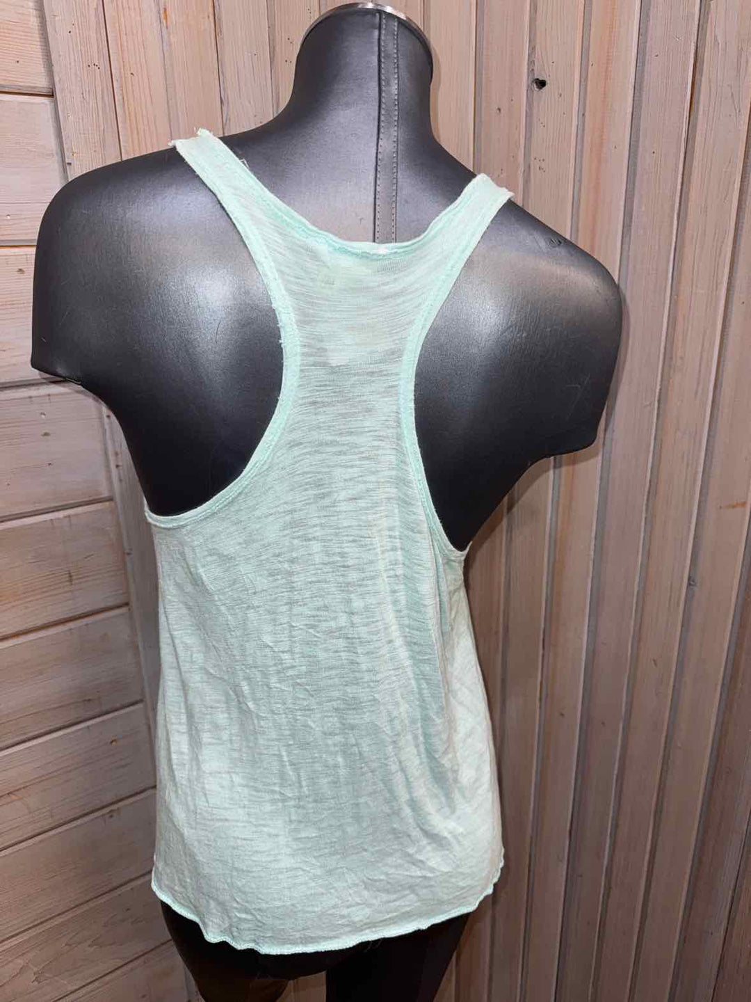 M - Aeropostale Tank